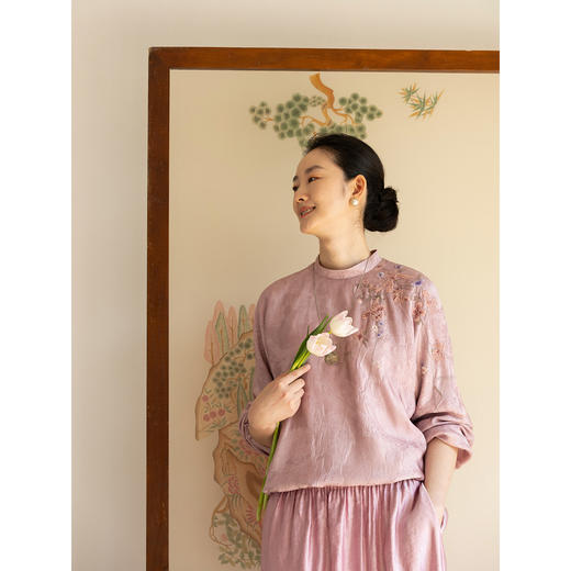 牧衣游原创 24姆米重磅桑蚕丝混纺重工手绣小衫宽松圆领套头 禾时 商品图3