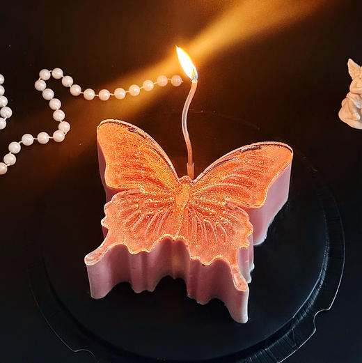 情人节蝴蝶慕斯（订情人节当天）提拉米苏慕斯 草莓夹心 商品图0