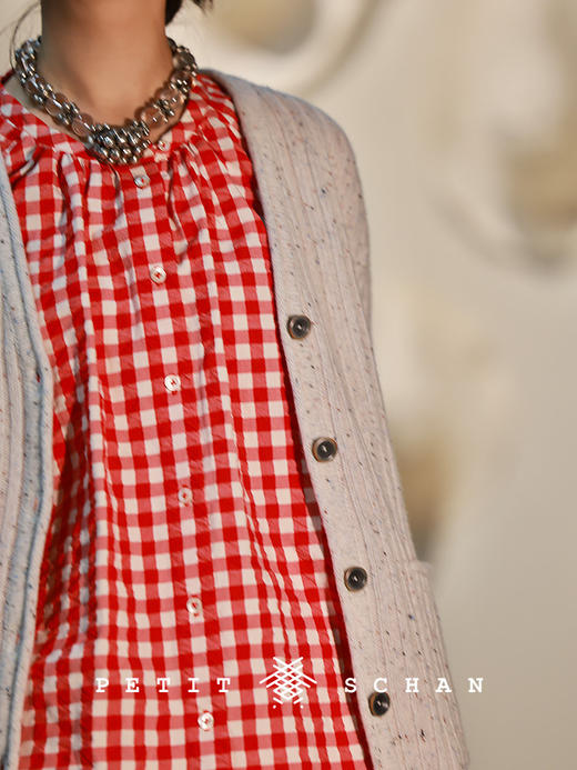 Petit Schan小闪 CLO#1045 Surprise 彩蛋 纯羊毛彩点纱V领针织开衫 商品图3