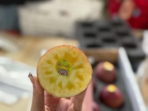 周三取货：【藏区雪域金果】一箱毛重6.8斤，脆甜多汁，冰糖心。 商品图4