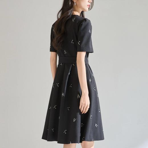 「高货sh」全新升级【铂金会员284/天猫379/差价95】(22600)洛诗琳气质重工钉珠连衣裙2026春夏新款精致显瘦系带大摆伞裙 商品图4