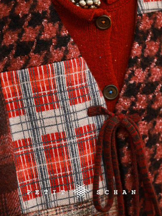 Petit Schan小闪 CLO#1050 Happy family reunion 合家欢喜 绵羊毛格纹百家布V领拼色马甲 商品图5