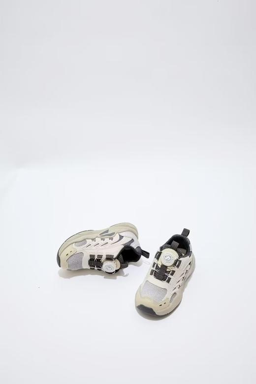 【春上新】【5折】8楼普西拉童鞋P7212113 儿童春款扭扭鞋  吊牌价：459  折后230元 商品图1