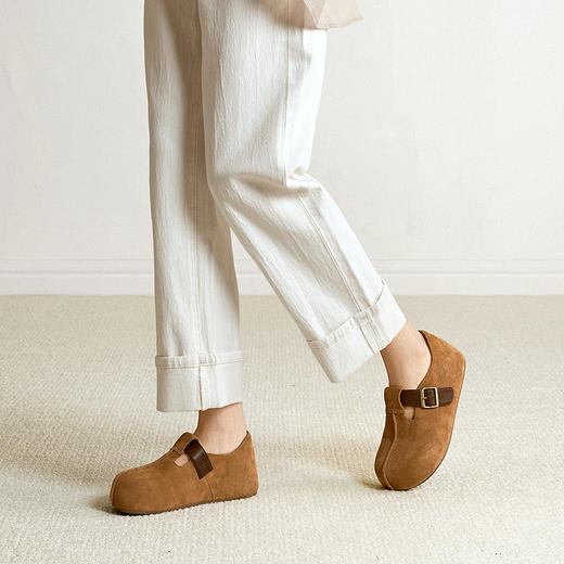 【上新】千百度薄底软萌圆头全包勃肯鞋女2026春季平底深口单鞋A26101001 商品图1