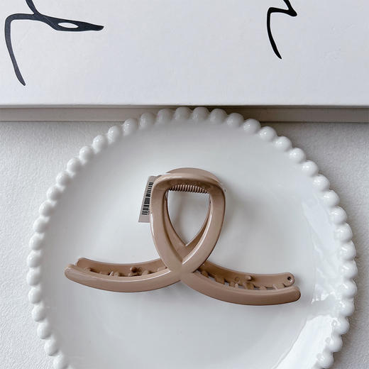 莫兰迪淡彩大八字抓夹-纪念日百货门店同款169248298 商品图3