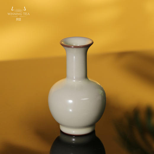 问鼎哥窑长颈瓶(小) 商品图0