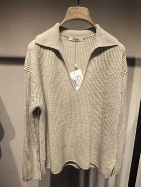Max Mara 毛衣女  1361116106-002 .