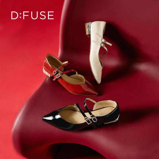 Dfuse迪芙斯2026春季新款尖头双条带钻口亮面漆皮单鞋平跟鞋DFE1114022 商品图1