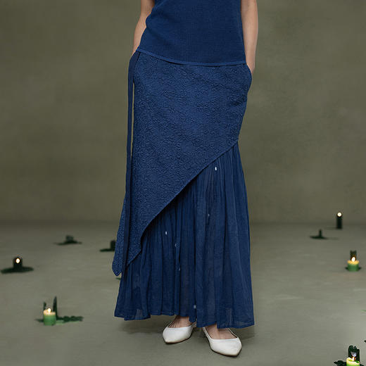 【林栖设计小店】植物染色|手工植物蓝纯棉绣花蜜褶2026春新款鱼尾半身裙1961132 商品图1