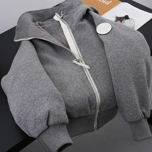 【春节不打烊】鹅家同款Chilliwack羊毛拼接羽绒服飞行员夹克（深灰色预售24号发货 其他3-5天发货） 商品图7