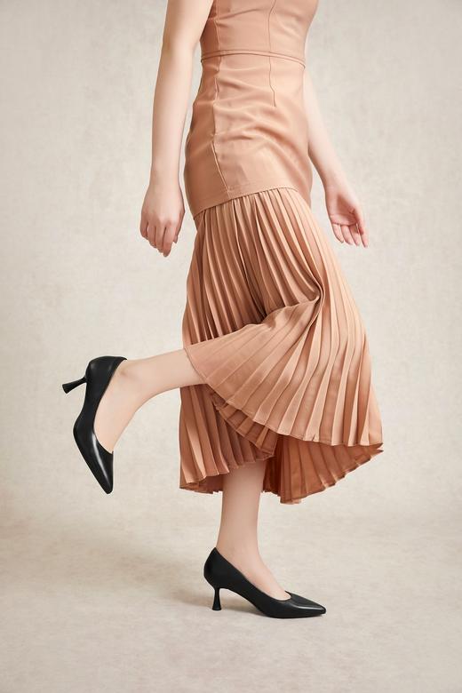 【静音系列】千百度2026春季新款裸色细高跟鞋春季通勤单鞋女真皮浅口A26171611 商品图5