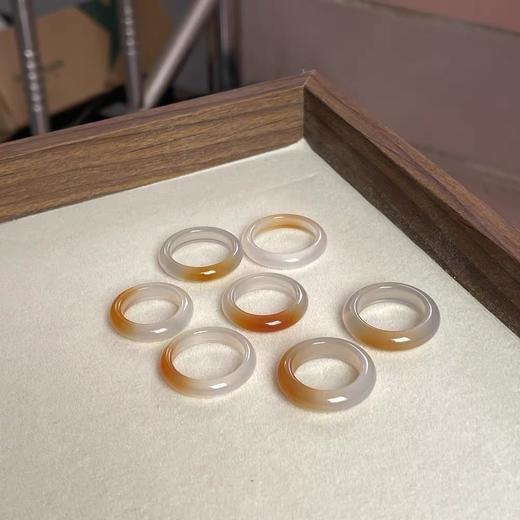 【黄龙玉髓戒指】敦煌福泽小众马料玉髓男女款素圈戒指一口糖玛瑙玉石尾戒配饰 商品图4