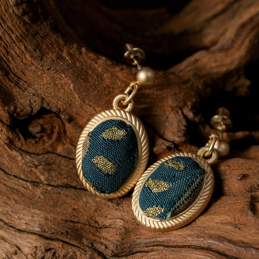 牧衣游缂丝手艺雕镂肌理东方复古椭圆耳环 柳吟【不支持会员折】 商品图0