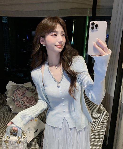 张心子【浪漫绮想】法式挂脖上衣开衫两件套女春新款性感修身套装 U2602068 商品图10