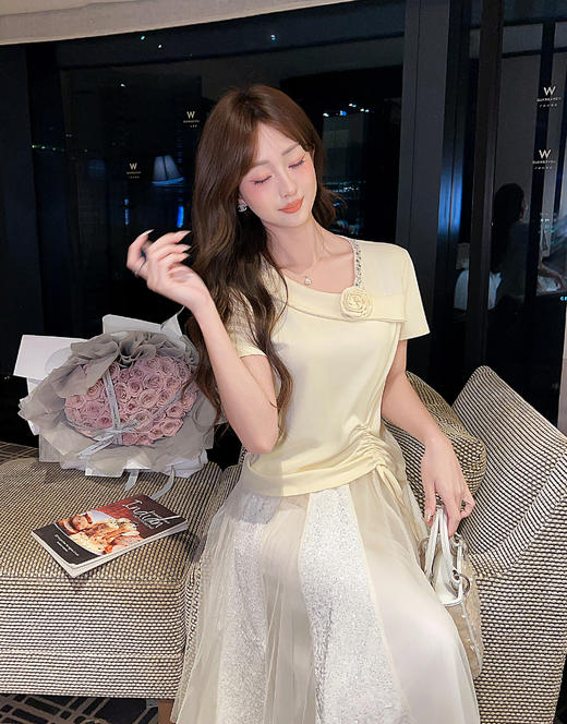 张心子【苏醒玫瑰】斜领设计感T恤短袖上衣 U2602042 商品图4