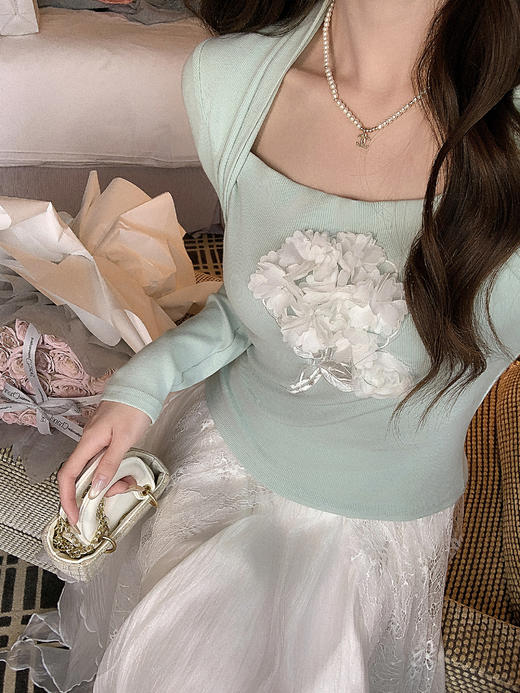 张心子【花影轻喃】设计感假两件修身显瘦T恤女长袖春季新款上衣 U2602065 商品图6