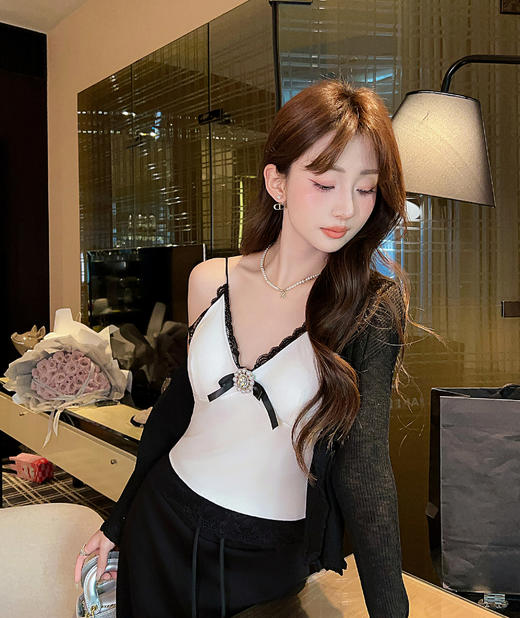 张心子【五色开衫】防晒针织外套女春日新款绝美木耳边长袖上衣 U2602083 商品图3