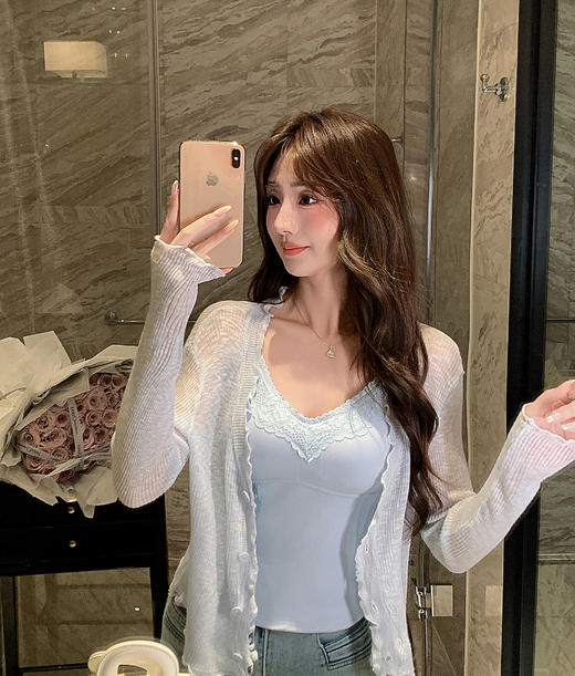 张心子【百搭伴侣】细肩带蕾丝花边吊带背心带胸垫女美背内衣 U2602057 商品图6