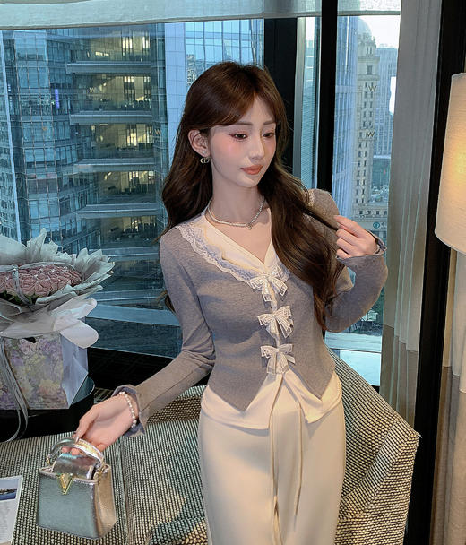 张心子【半糖主义】甜美假两件撞色针织衫女长袖早春新款修身上衣 U2602047 商品图8