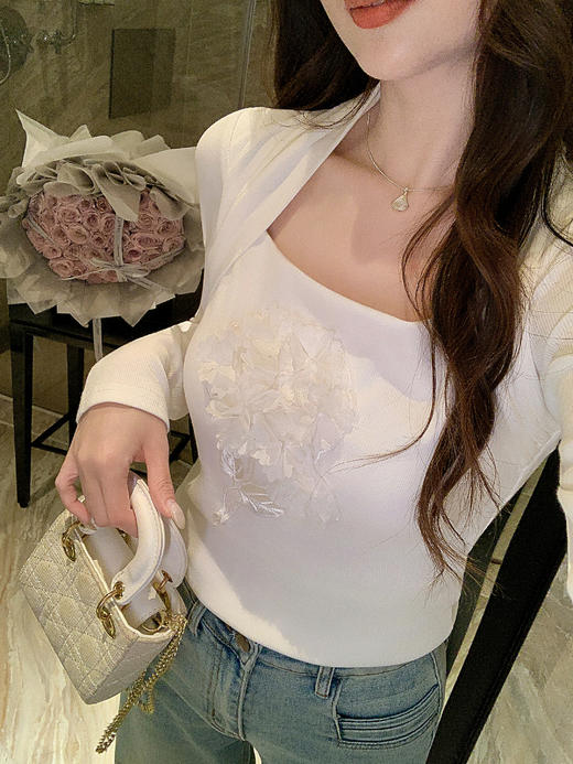 张心子【花影轻喃】设计感假两件修身显瘦T恤女长袖春季新款上衣 U2602065 商品图5