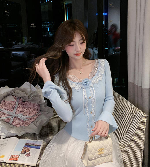 张心子【假日甜心】法式纯欲蕾丝针织衫女2026春新款别致修身上衣 U2602046 商品图5