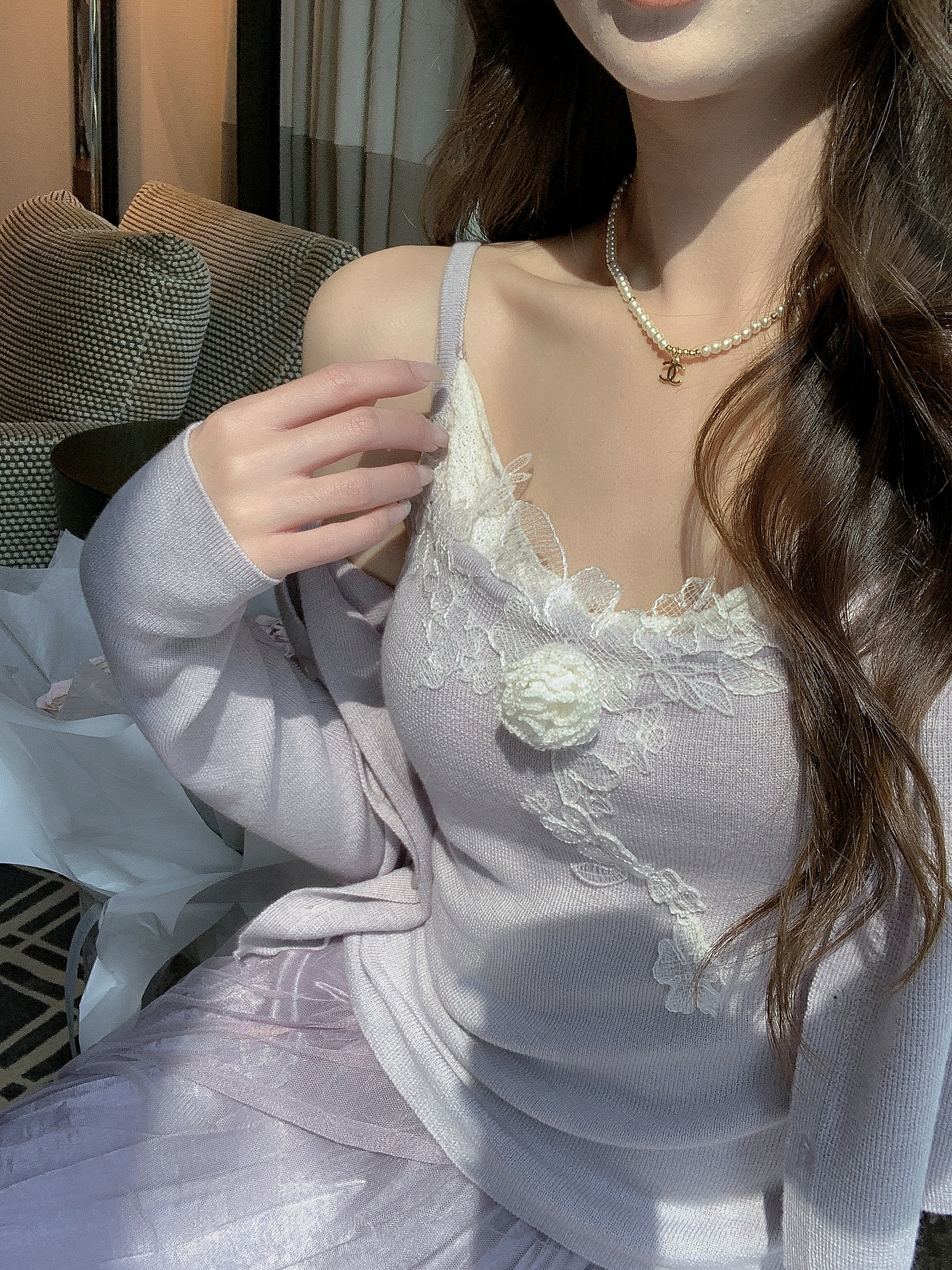 张心子【冷萃可露丽】撞色吊带背心+开衫春新款纯欲风修身显瘦套装 U2602062