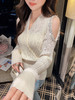 张心子【微风情书】法式名媛V领露肩收腰针织衫女春新款绝美上衣 U2602082 商品缩略图1