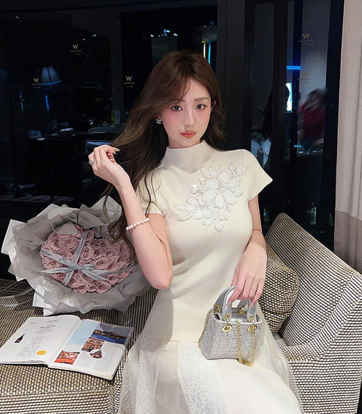 张心子【手工花】绝美独特立体花半高领针织衫短袖上衣 U2602045 商品图1