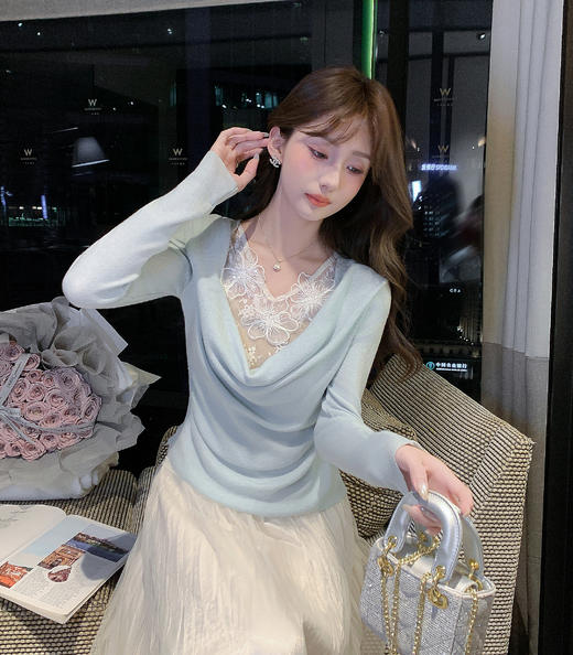 张心子【蕾丝绮梦】荡领网纱拼接针织衫上衣 U2602040 商品图1