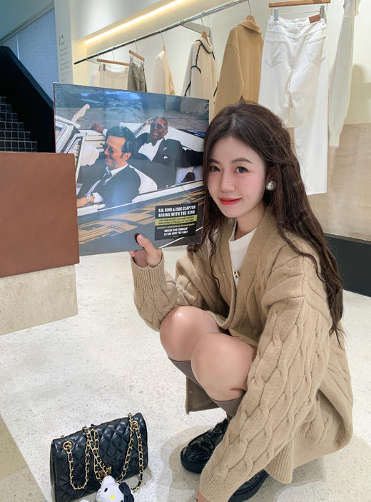 <曾小咸推荐>2.12现货秒杀 ！微信超特价！2色麻花毛衣开衫 日常189.99 立减100 秒杀89.99！！ 商品图10