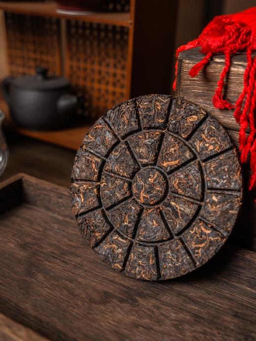 【五路财神】五路财神熟茶手撕饼，藏着全年好福气，2020年春茶 临沧名山汇一味，100克/饼 商品图5