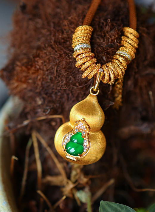 【新年上新】招财纳福·盘缠拉丝葫芦翡翠项链 JD 商品图1