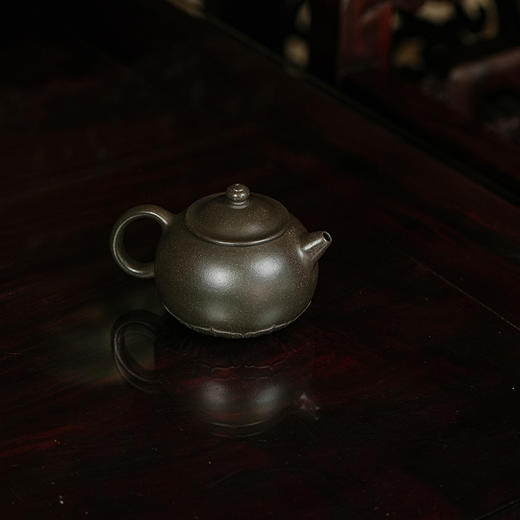 龙德堂陶艺 汤宣武 作品《莲波》九龄君子兰 190cc 库存请咨询客服 商品图2