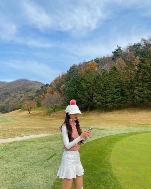 Masterbunny兔耳朵女士小百褶斜边印花短裙来了！磨毛弹力面料W821932-45 商品图5