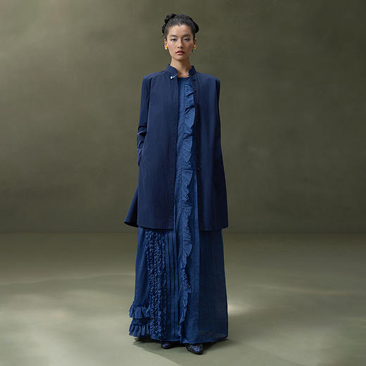 【林栖设计小店】手工盘扣|藏青色丝棉抽褶修身2026春新款中式立领衬衣1961022 商品图4