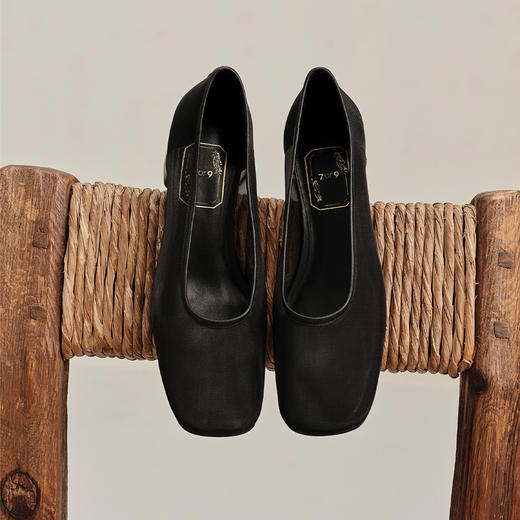 7or9复古网纱高跟单鞋春夏款方头粗跟黑梨木 商品图4