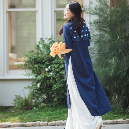 【林栖设计小店】植物染色|手工植物蓝萤虫绞复古百搭2026春新款毛织披肩2961166 商品图2