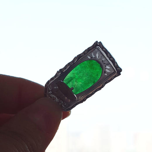 【天然正品】A货翡翠AU750收藏级白金镶钻镶天然细腻糯冰种满绿平安无事牌翡翠吊坠项链39.6*16.9*6.7MM（皆取最大值）140126NJS28 商品图8