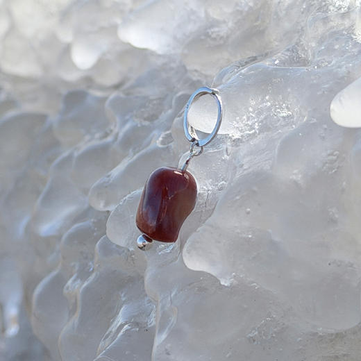 「点绛」南红玛瑙耳坠 | 总长约1.5cm 不规则的桶型 耳环耳饰 to me 天然石饰品 商品图3