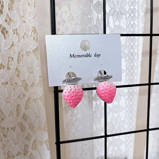 甜美风草莓耳环-纪念日百货门店同款169246284 商品图2