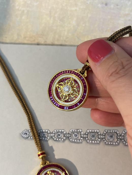 【开年鸿运首饰之‘币’定发财】红宝金刚杵罗盘 银镀金项链吊坠新年礼物（非质量问题不退不换） 商品图1