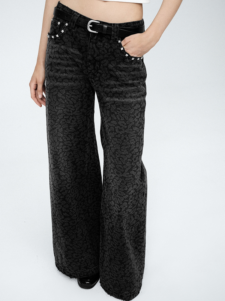 TR她热 摇滚年代 黑色豹纹印花水洗铆钉复古做旧休闲宽松阔腿牛仔裤