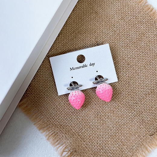 甜美风草莓耳环-纪念日百货门店同款169246284 商品图4