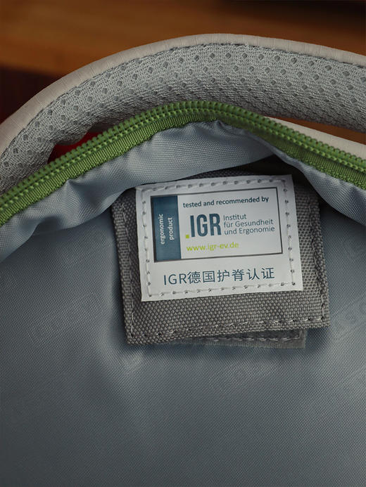 【开学季专场】学生书包  分散肩部压力  好背不压身  大容量+贴心分层设计  颜值高孩子们喜欢~ 商品图12