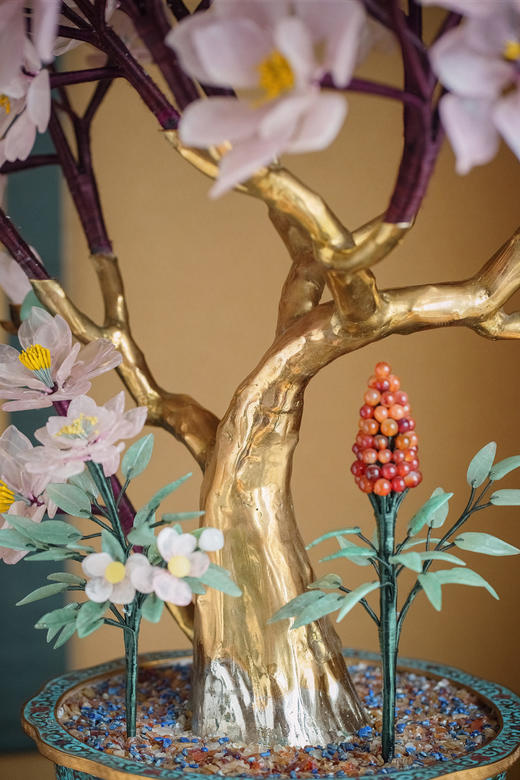 【已售】独角鹿西洋古董中国出品传统宝相花纹景泰蓝盆装饰「玉兰报春」主题珍宝像生盆景 商品图6