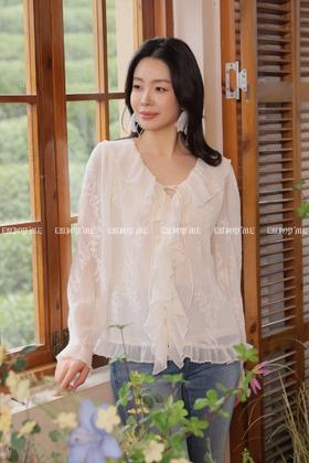 【门店同款】ENJOY春季“柔光芳序”荷叶边刺绣上衣 169743248