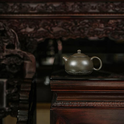 龙德堂陶艺 汤宣武 作品《莲波》九龄君子兰 190cc 库存请咨询客服 商品图0