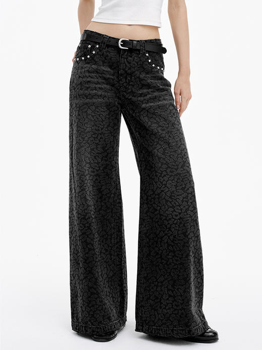 TR她热 摇滚年代 黑色豹纹印花水洗铆钉复古做旧休闲宽松阔腿牛仔裤 商品图3