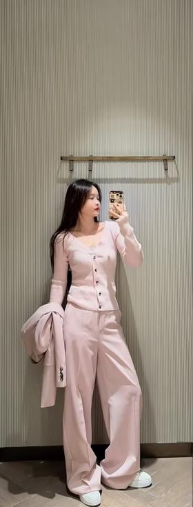 Max Mara 长裤女  1131206106-022 .