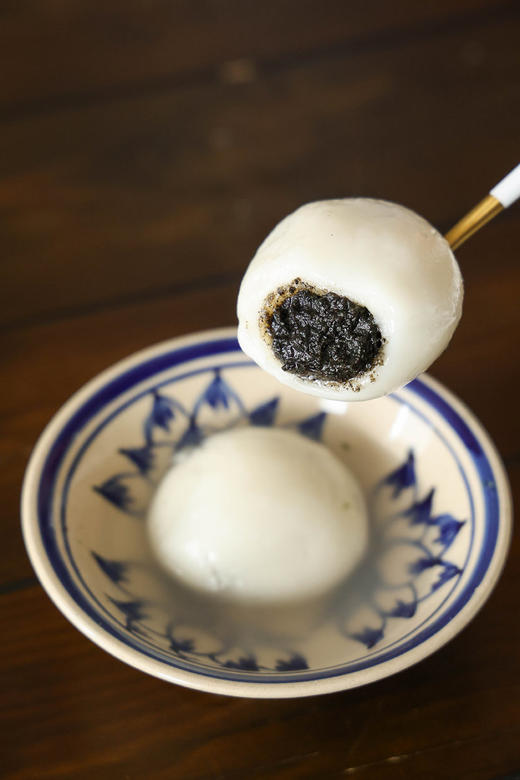 常州超大汤圆（黑芝麻/荠菜鲜肉/笋干鲜肉/萝卜丝鲜肉） 商品图1